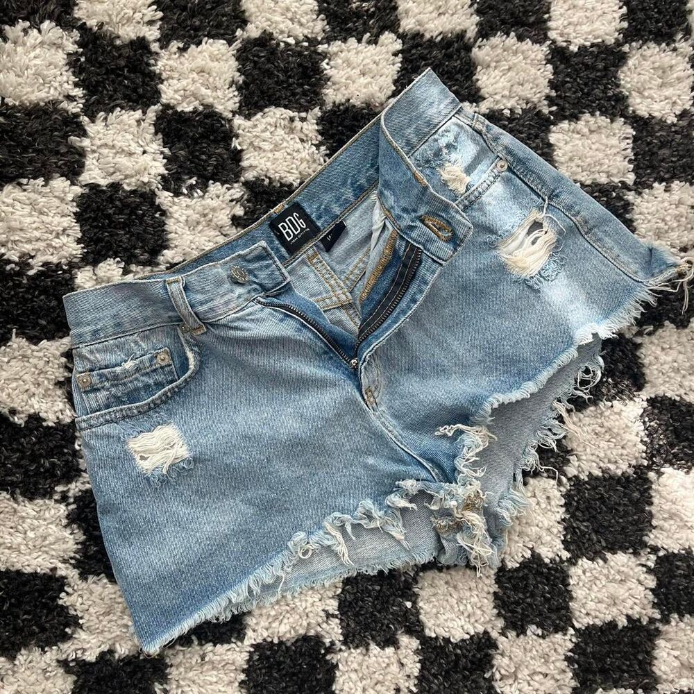Bdg Women's Blue and White Shorts